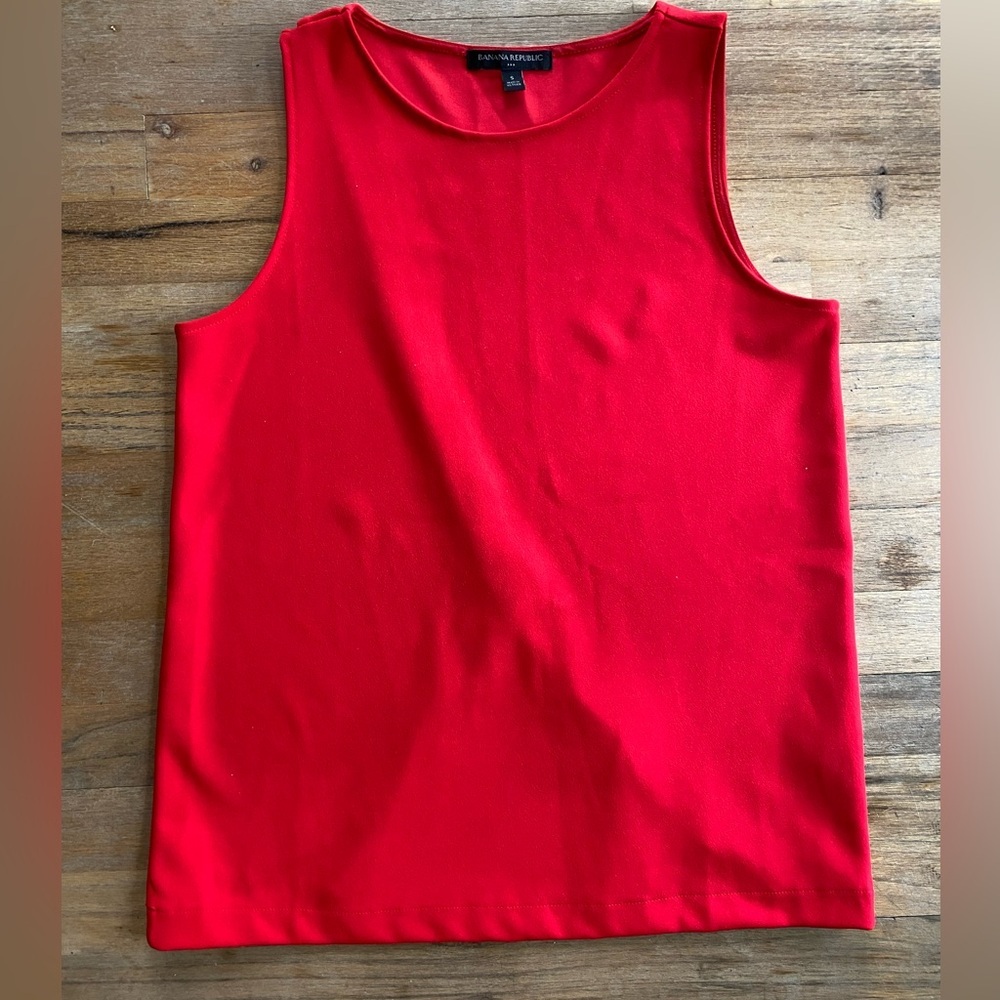 Banana Republic Red Sleeveless Blouse Size S/P - Picture 2 of 6